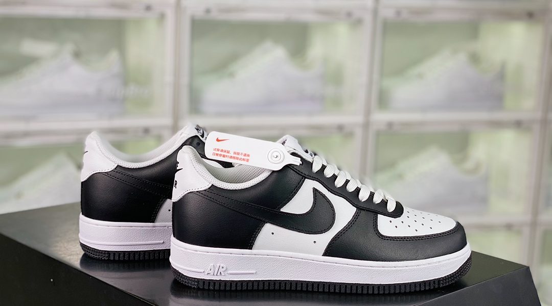 Nike Air Force 1’07″White/Black” Style Code: AQ4134-100缩略图 Nike Air Force 1’07″White/Black” Style Code: AQ4134-100缩略图