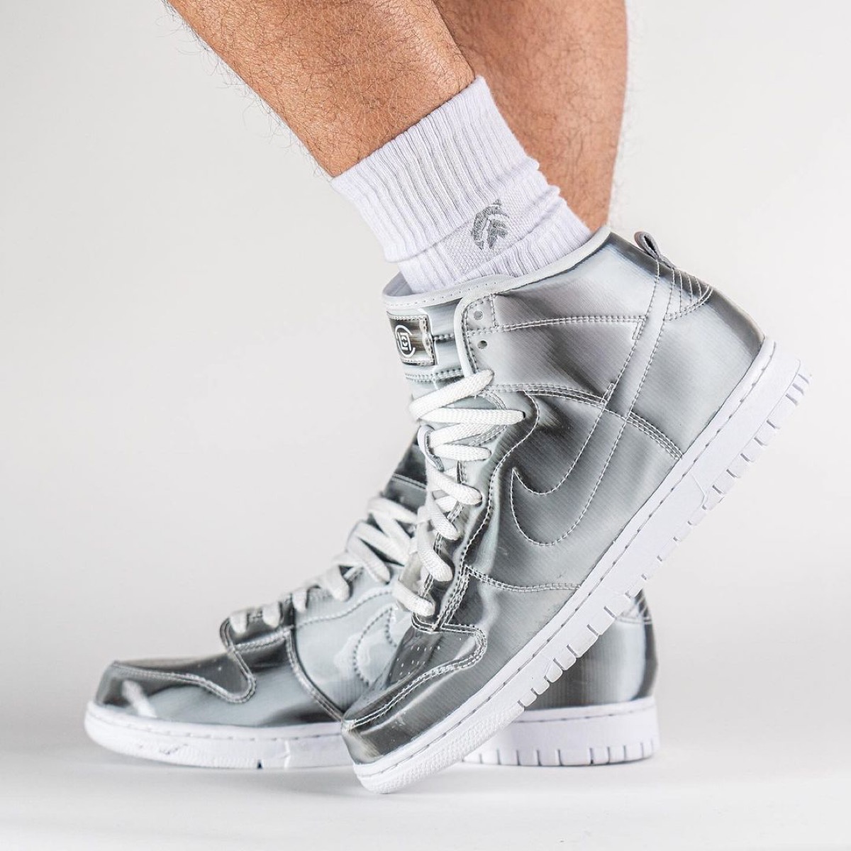 Metallic clot x Nike Dunk High “silver metallic” dunk collection插图