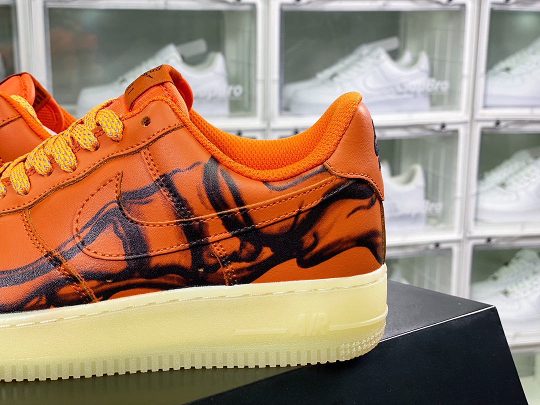 Halloween restricted color Nike Air Force 1 Low ’07 “Brilliant Orange”插图4