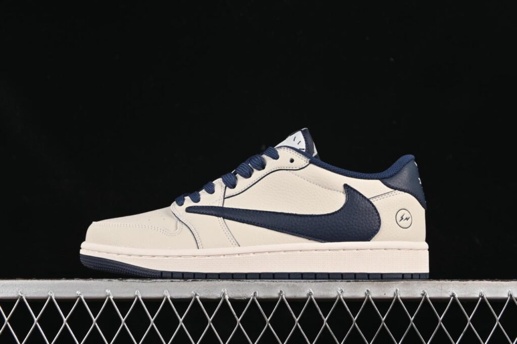 Travis Scott x Fragment x Air Jordan 1 Low Lightning Joint: Co-Branded Inverted Hook Sneakers LK1099-065缩略图