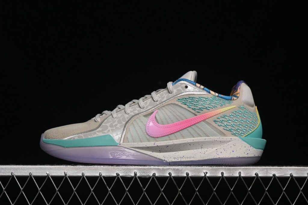 SABRINA 2 COURT VISION: IONESCU’S SIGNATURE PERFORMANCE BASKETBALL SHOES