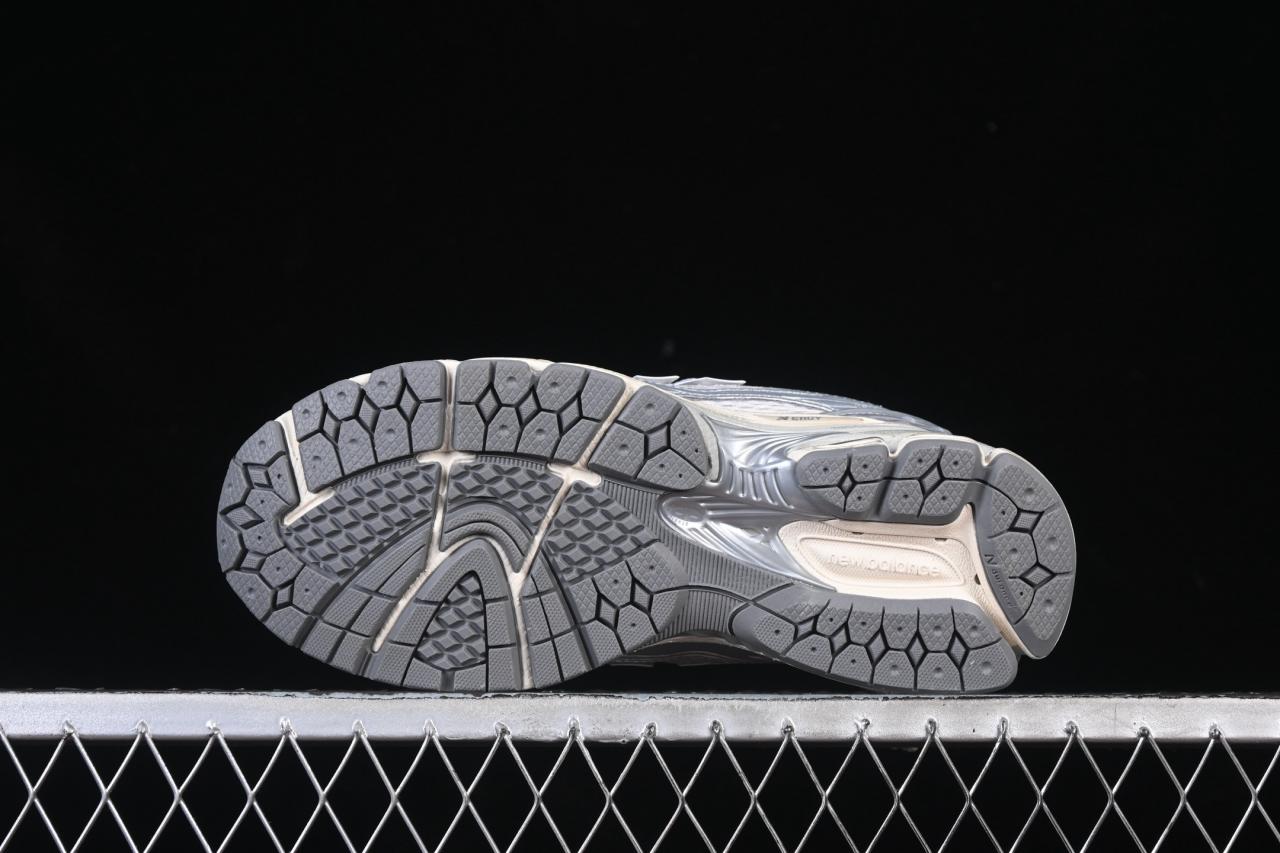 New Balance 1906 Retro Runners: Split Leather & T-Beam Support插图2
