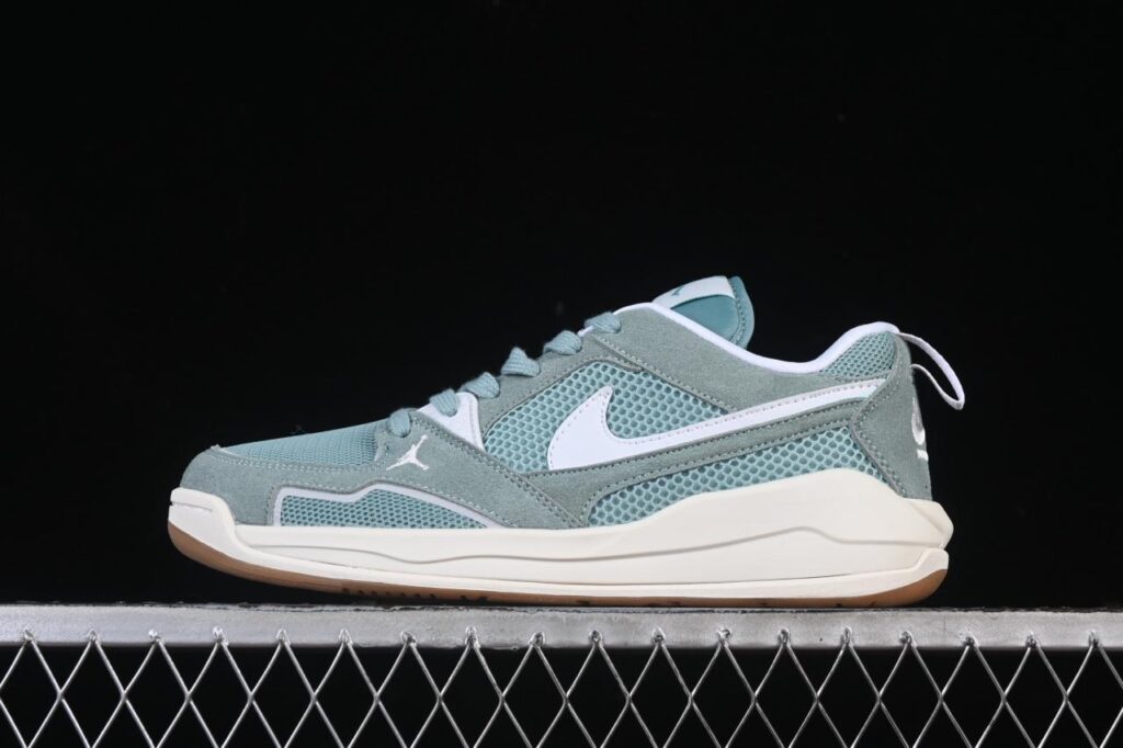 Air Jordan CMFT Era HJ6778-002: Retro Style Basketball-Inspired Sneakers