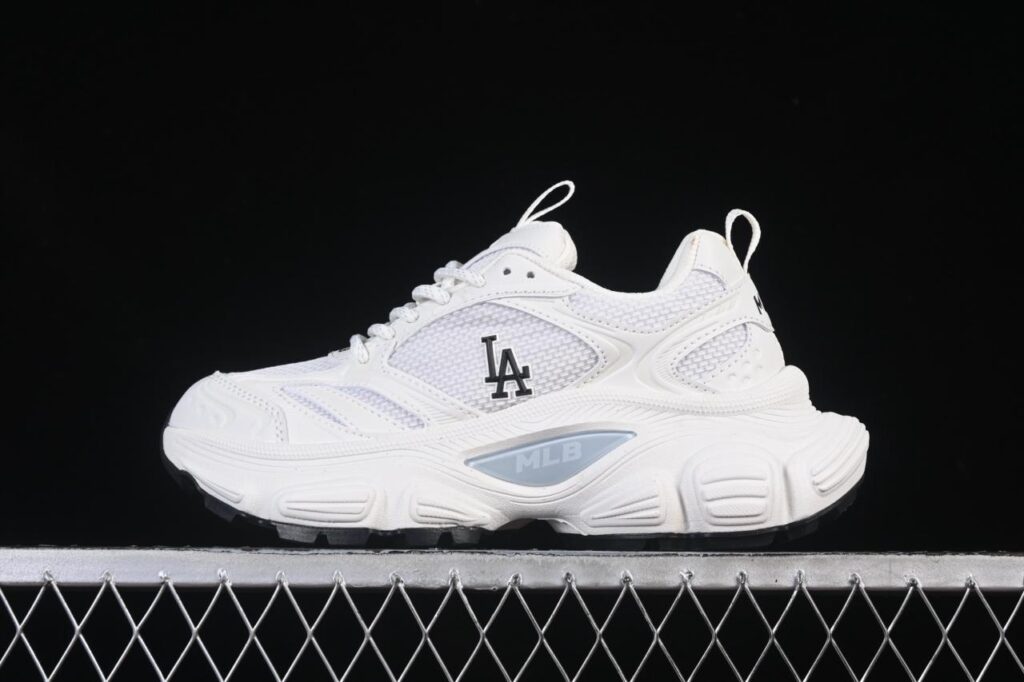 NY Yankees MLB Winner Chunky A: Height-Increasing Platform Sneakers with Team Logo