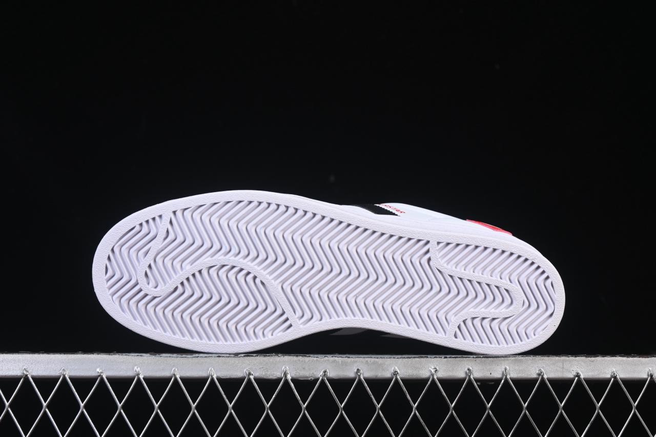 Adidas Superstar FZ1807: Classic Shell Toe Sneakers with Comfortable Design插图2