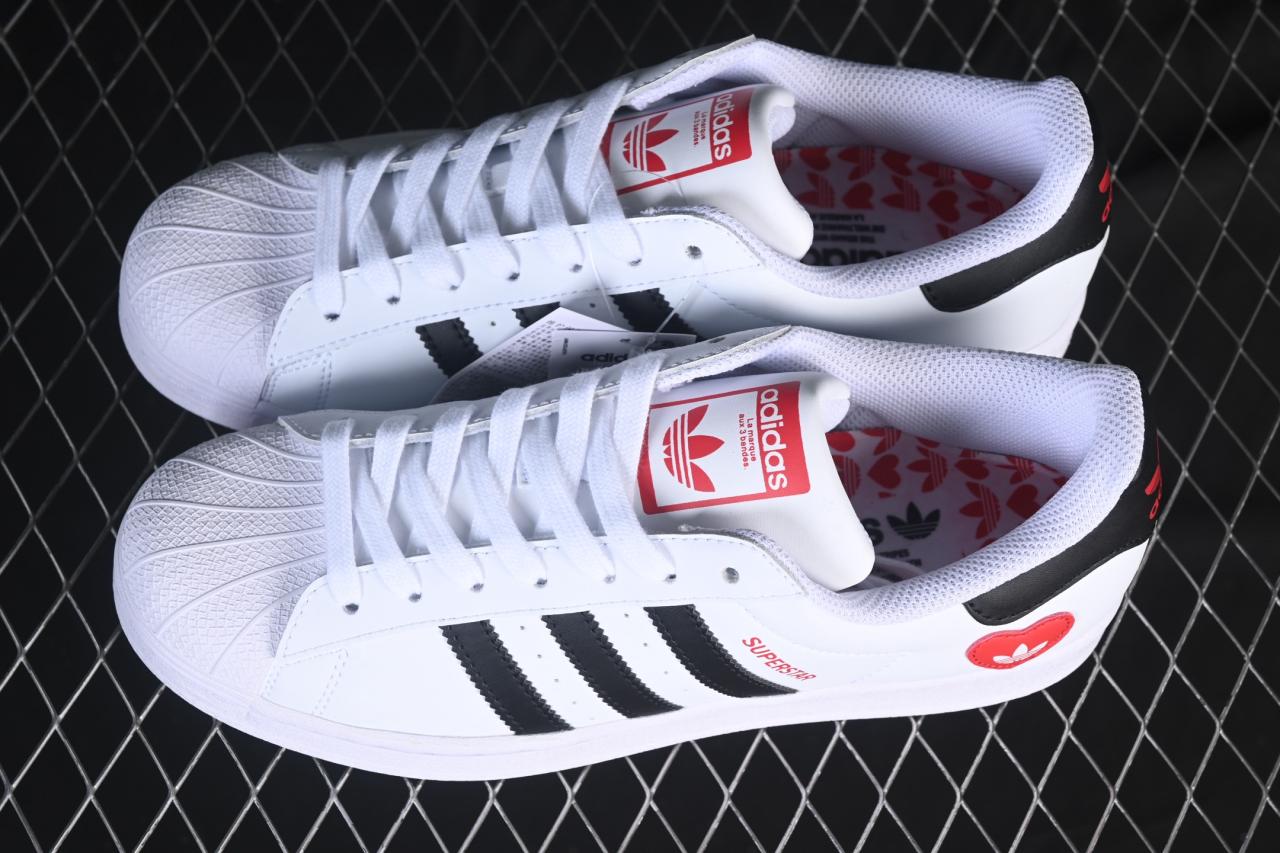 Adidas Superstar FZ1807: Classic Shell Toe Sneakers with Comfortable Design插图3