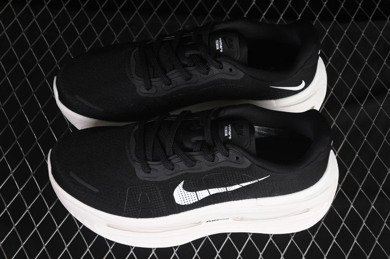 Nike Air Zoom Vomero 19 Premium HQ2050-007: Moon Shoe with Zoom Air插图3
