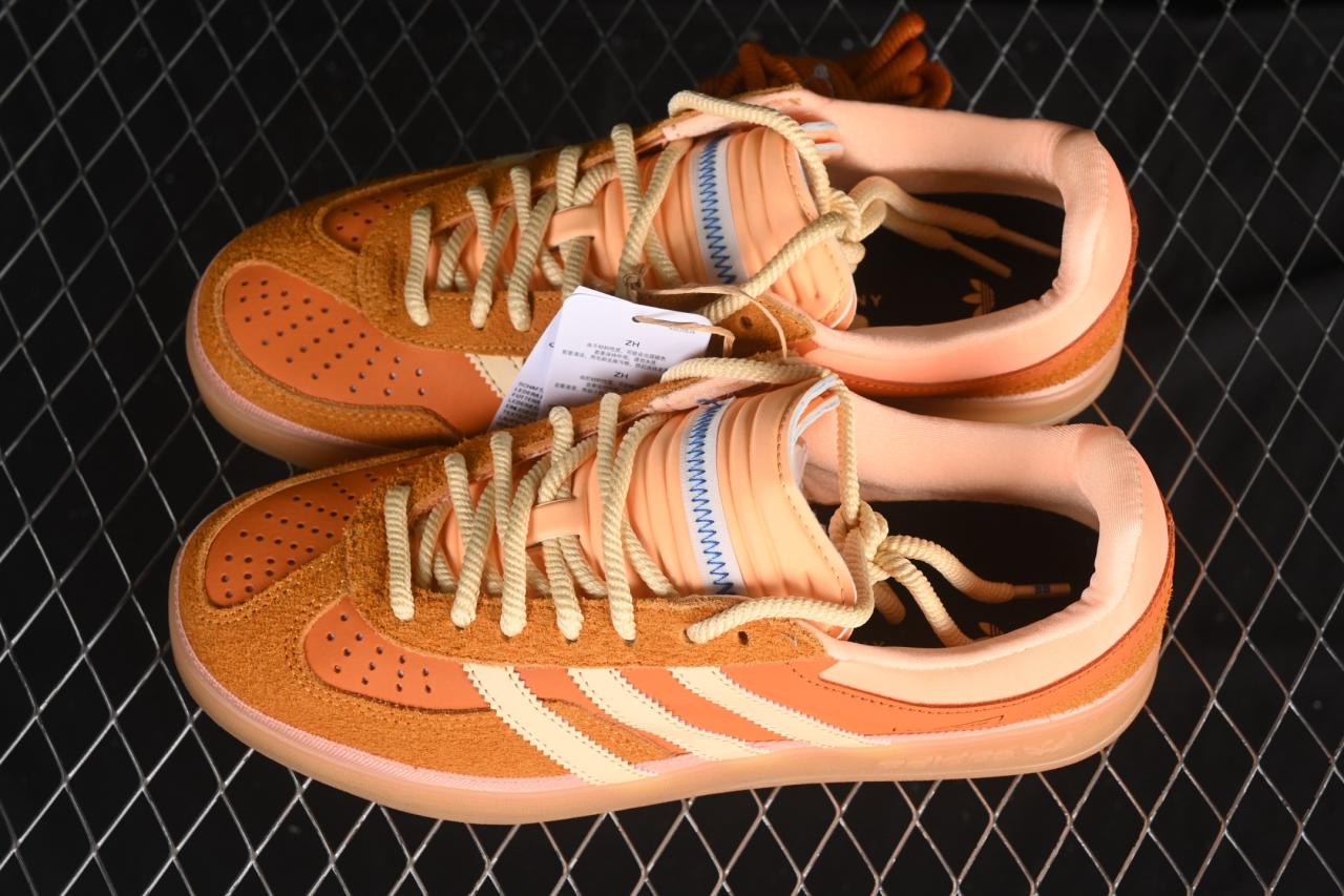 Bad Bunny x Adidas Gazelle Indoor JS5050 – Stylish Unisex Sneaker Collaboration插图3