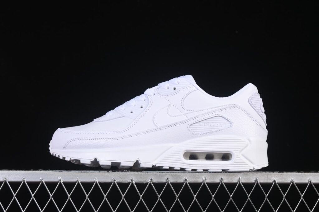 Nike Air Max 90 Max Edition CZ5594-100 – Premium Retro Running Shoes