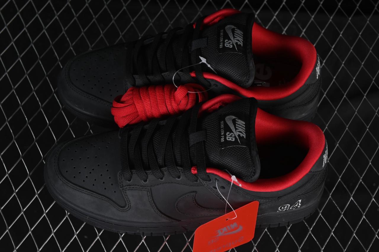 Supreme x Nike SB Dunk Low “Ocean Fog” Black Warrior Sneaker Release Info  & Sizing Guide插图3
