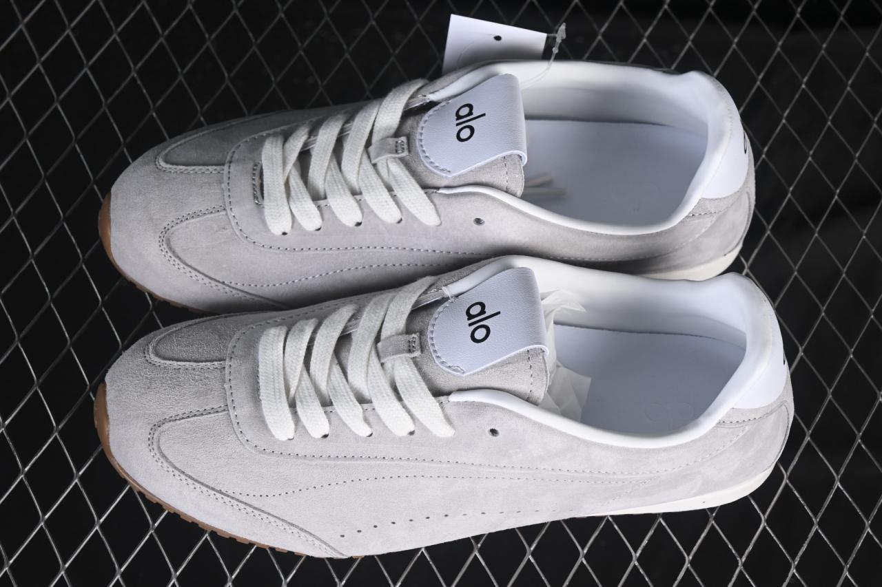 Alo Yoga Sunset Sneaker – Stylish Gray Lifestyle Shoes for Everyday Comfort & Style插图3