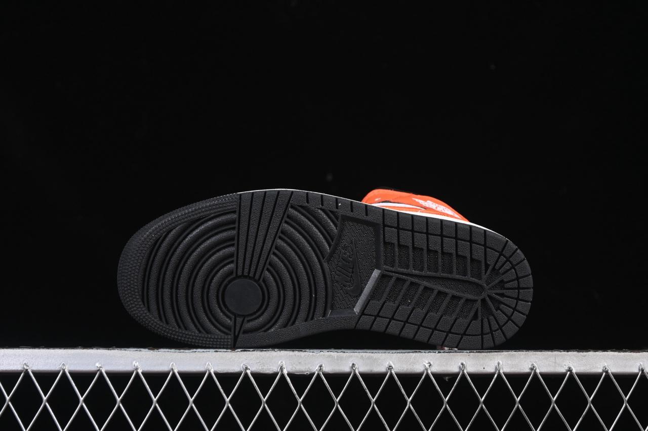 Air Jordan 1 Mid DQ8426-801 – Iconic Black White Orange Retro Sneaker for Everyday Style插图2