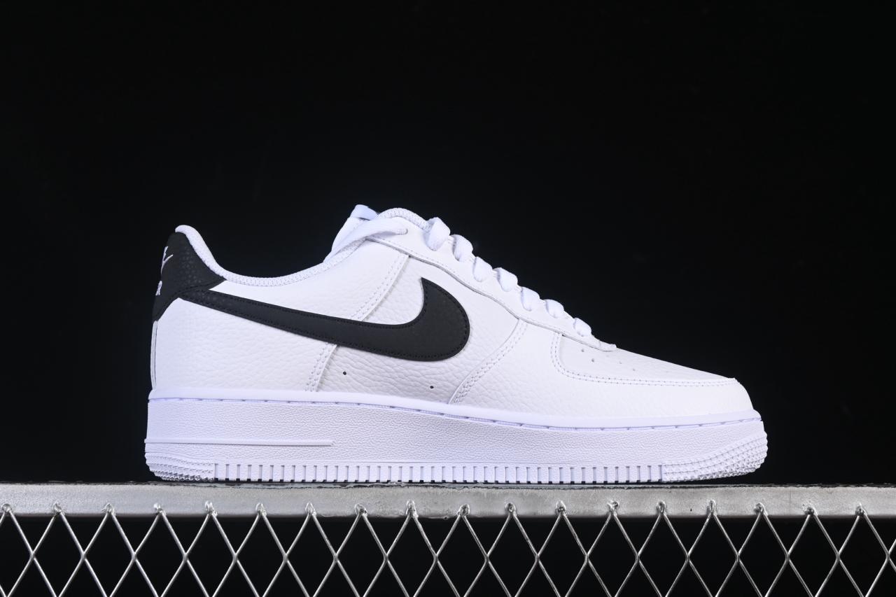 Nike Air Force 1 ’07 Low CT2302-100 – Premium White Leather Sneaker with True-to-Size Fit插图1