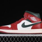 Air Jordan 1 Mid DQ8426-105 – Classic White Red Green Accent Sneaker for Everyday Style缩略图 Air Jordan 1 Mid DQ8426-105 – Classic White Red Green Accent Sneaker for Everyday Style