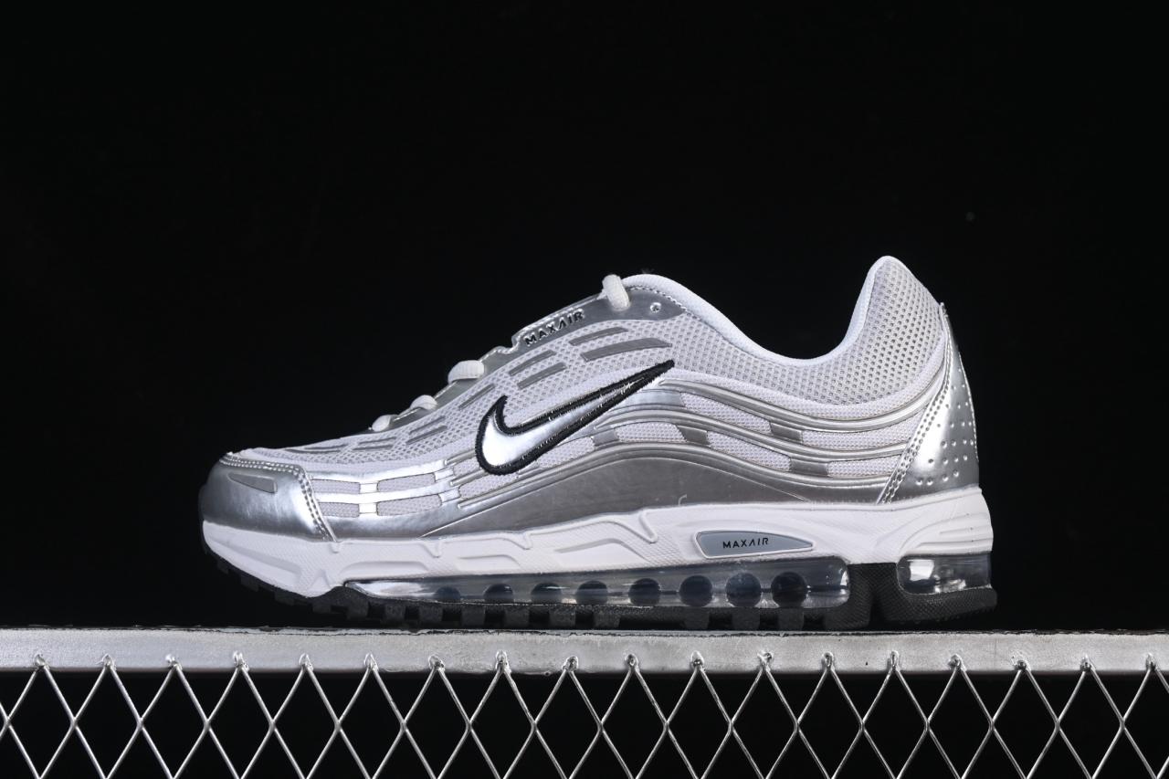 Nike Air Max 97 Sneakers – Iconic Retro Design with Full-Length Air Cushioning插图 Nike Air Max 97 Sneakers – Iconic Retro Design with Full-Length Air Cushioning插图