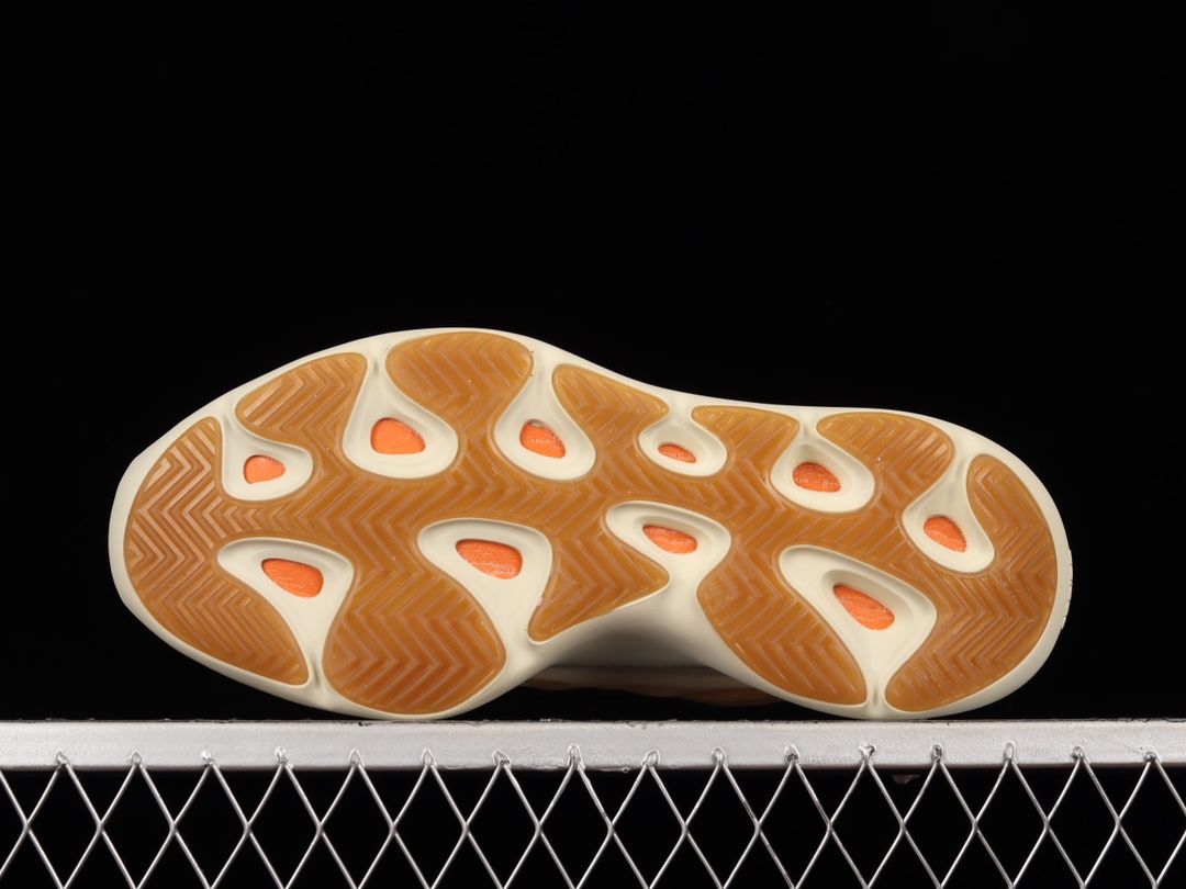 Adidas Yeezy 700 V3 Mono Safflower HP5425: White Yellow Futuristic Design Shoes插图2