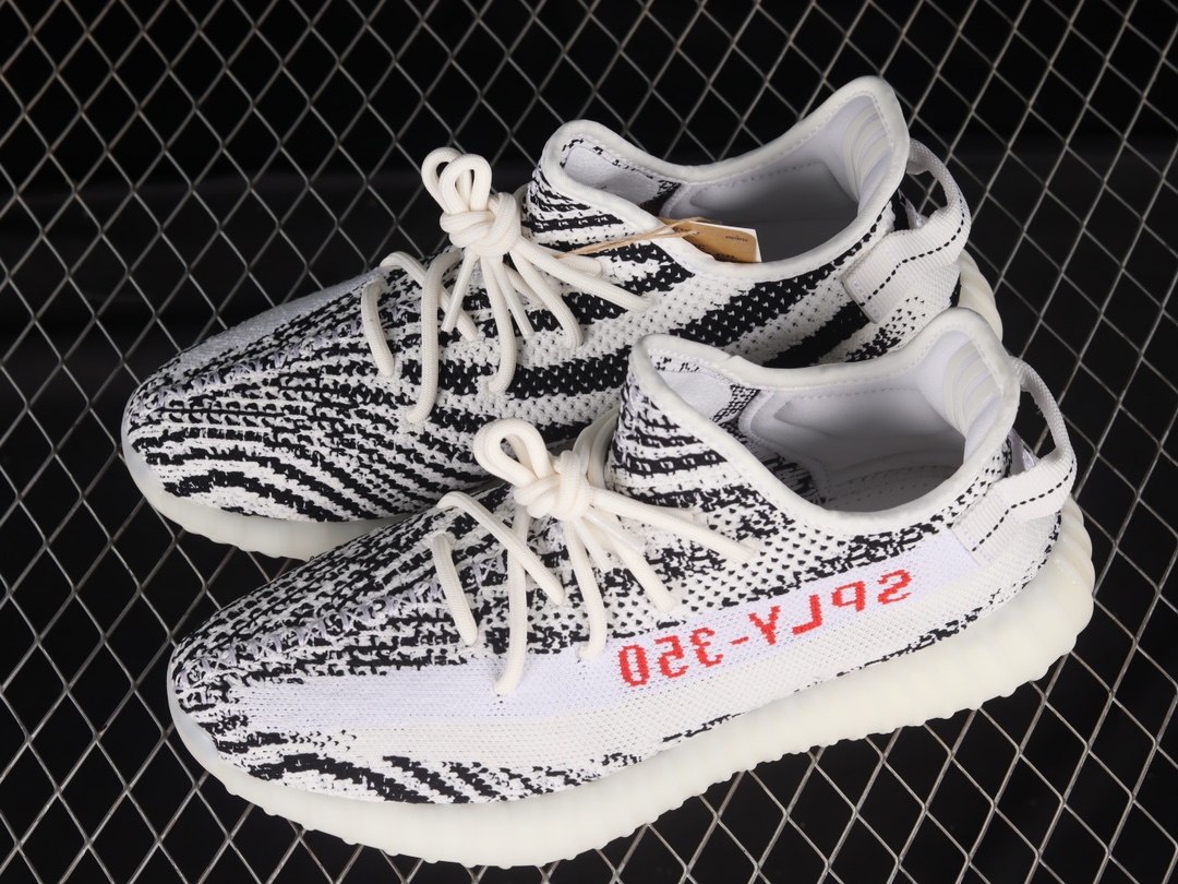 Adidas Yeezy 350 V2 White Zebra CP9654: BASF Boost Comfort Knit Sneakers插图3