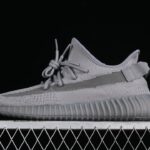 Adidas Yeezy 350 Boost V2 Space Ash IF3219: Gray Breathable Sneakers with Boost Cushioning缩略图