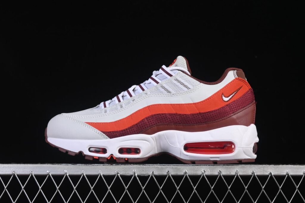 Putian Nike Air Max 95 DM0011-005: Retro Air Cushioned Running Shoes with Max Comfort缩略图 Putian Nike Air Max 95 DM0011-005: Retro Air Cushioned Running Shoes with Max Comfort缩略图
