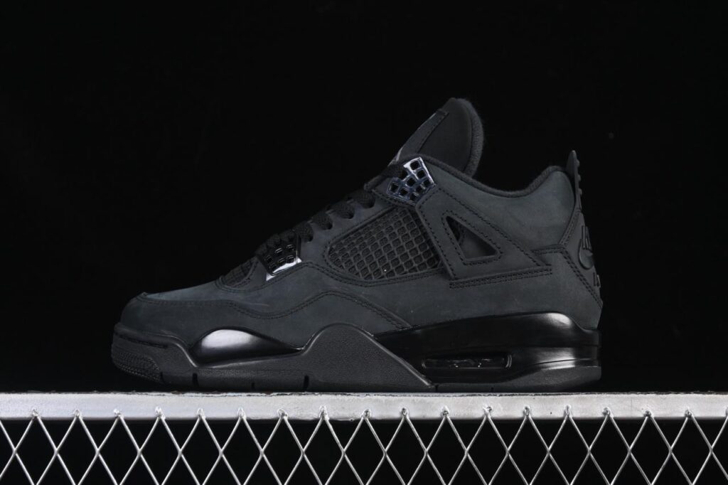 Air Jordan 4 Retro Black Cat FV5029-010: All-Black Premium Basketball Sneakers缩略图