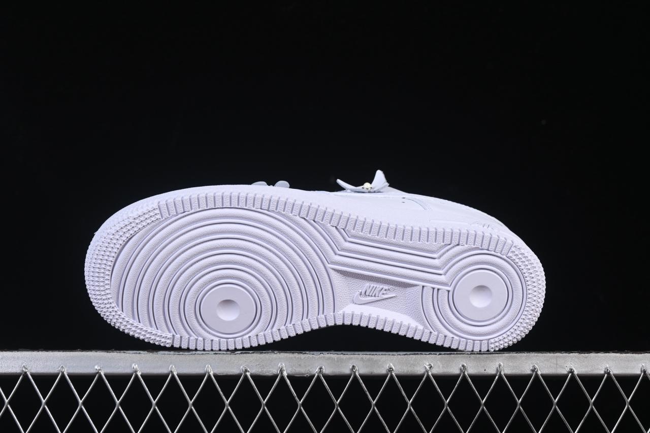 Nike Air Force 1 Low Butterfly Pendant IH4480-100: Custom Leather Sneakers插图2