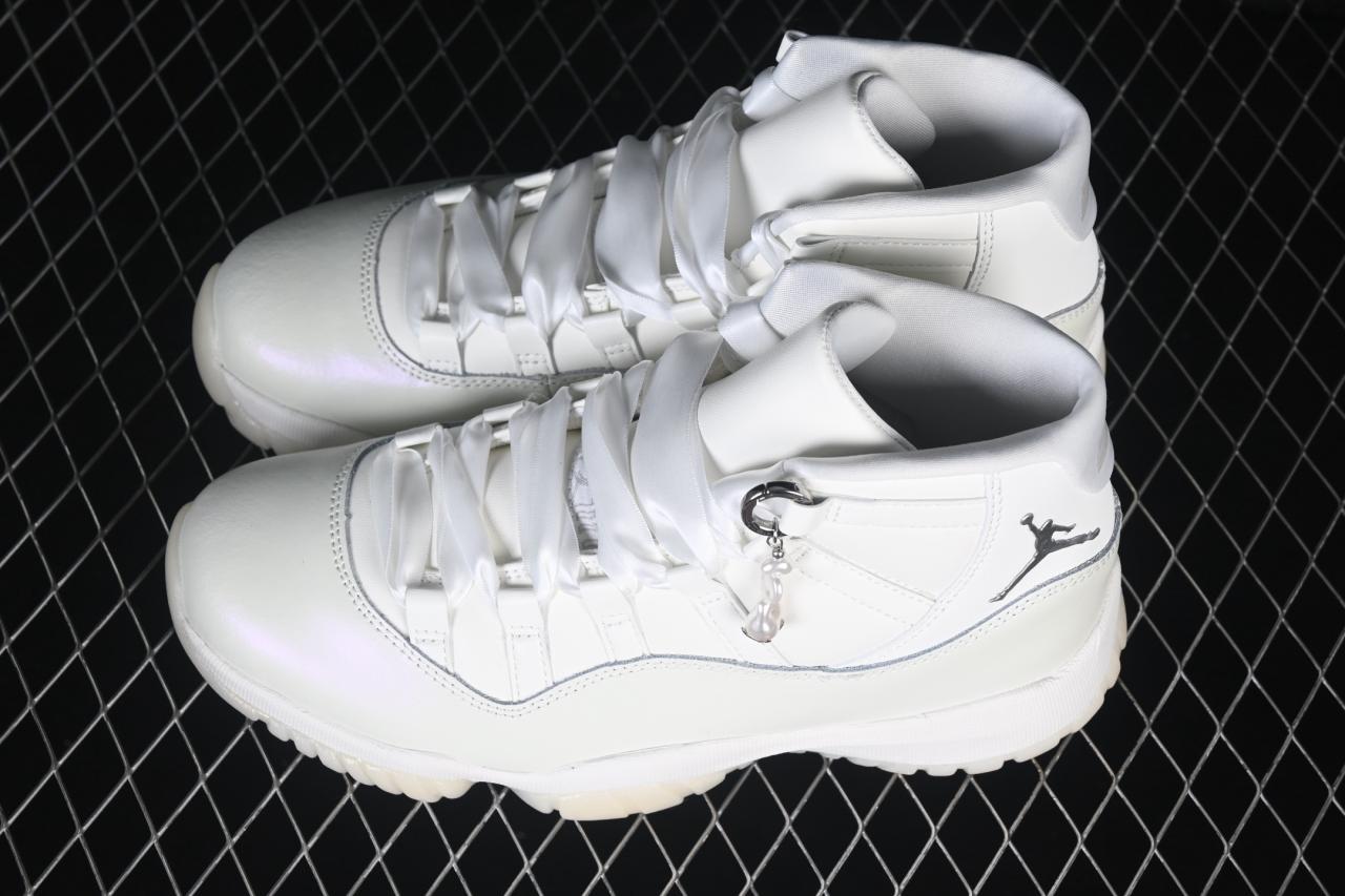 Air Jordan 11 Retro Pearl AR0715-110: White Patent Leather Basketball & Lifestyle Shoes插图3