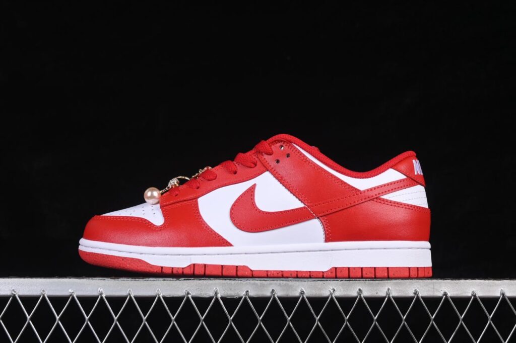 Nike SB Dunk Low Wedding Banquet DD1873-116: White Red Celebration Sneakers缩略图
